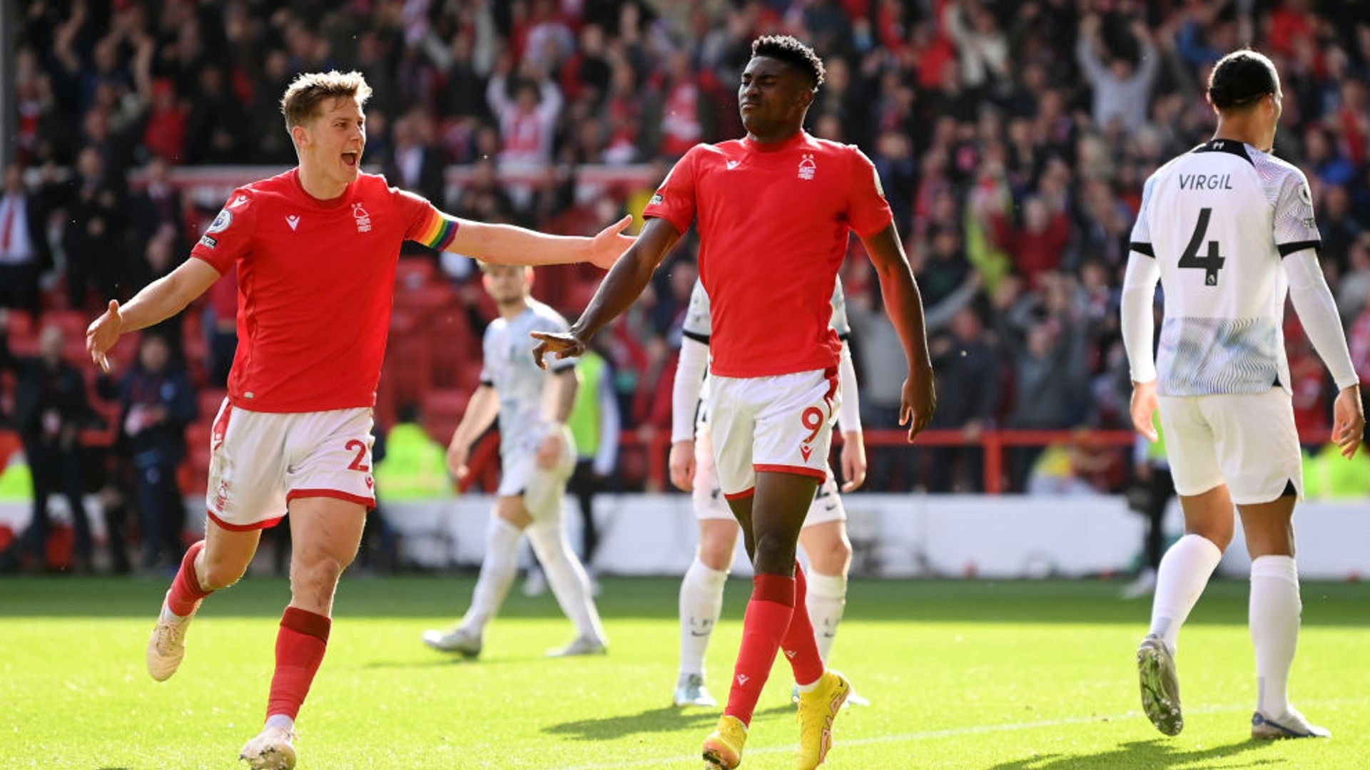 何如此受关 何如此受关